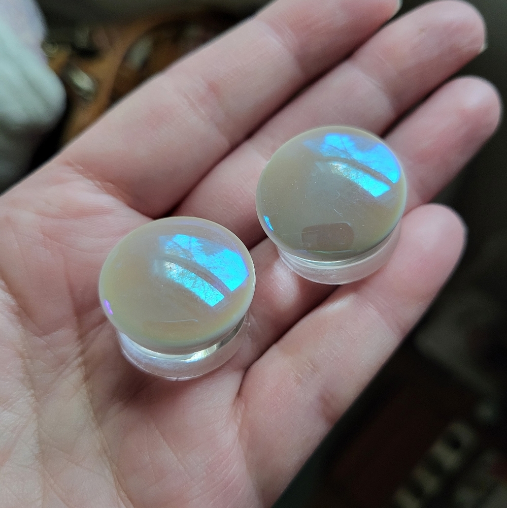 Modifika Glass Plugs 7/8, Diablo Organics Blue Tigers Eye Weights 1" and More